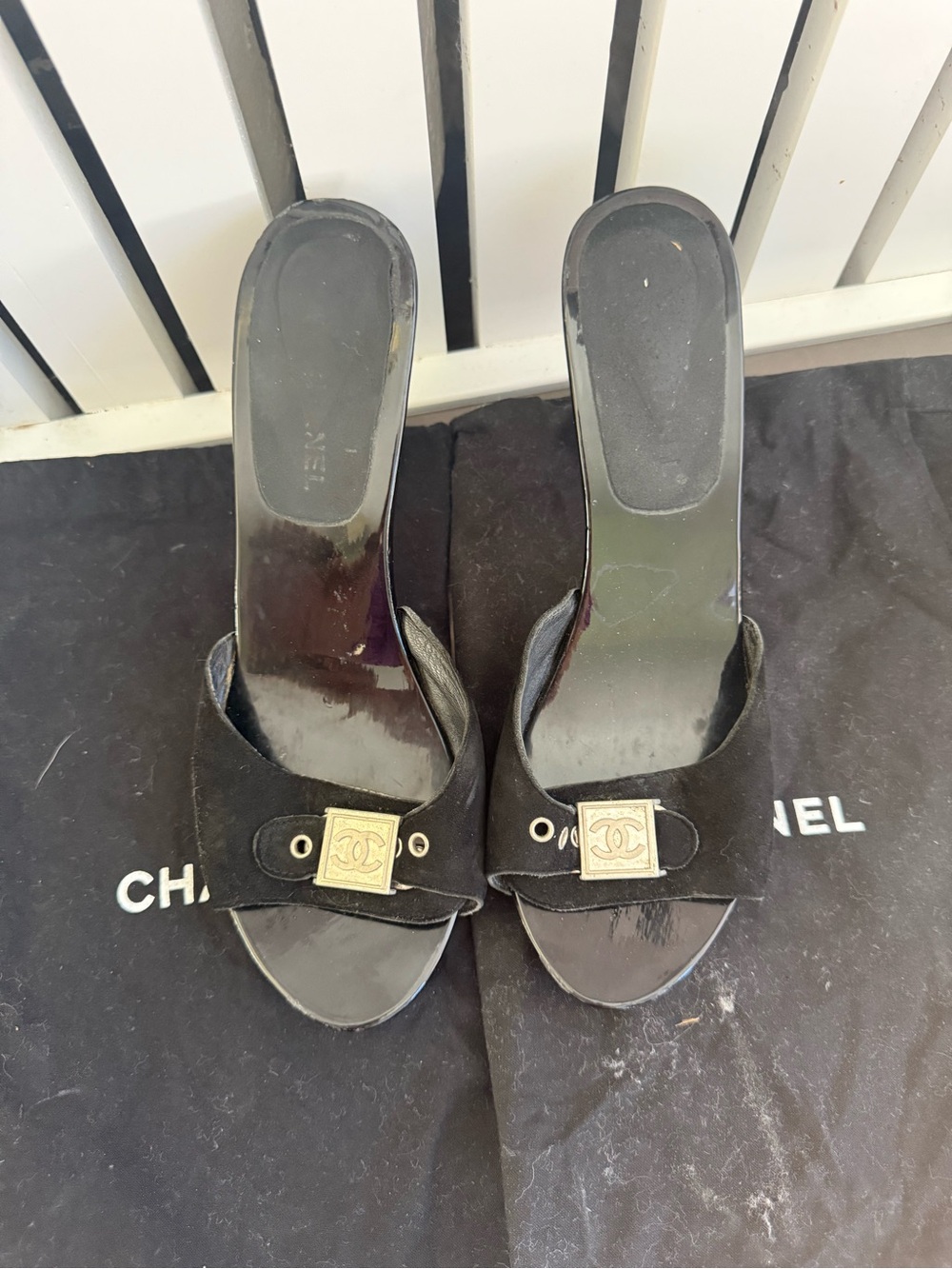 Chanel Vintage Interlocking CC Logo Slides women’s size 38